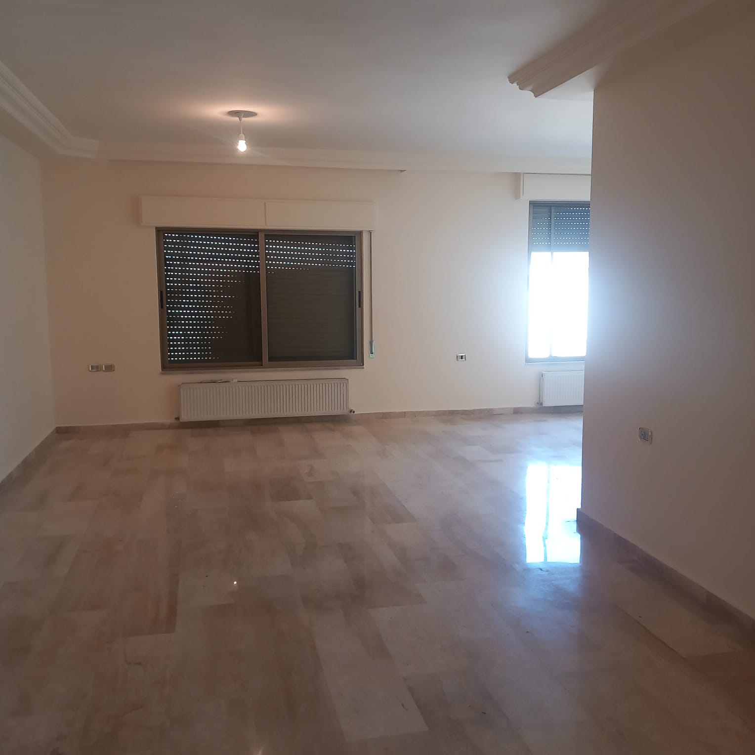 Modern apartment for sale - Property Image 5